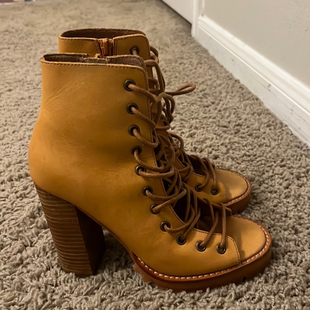 Jeffrey Campbell Palermo heel